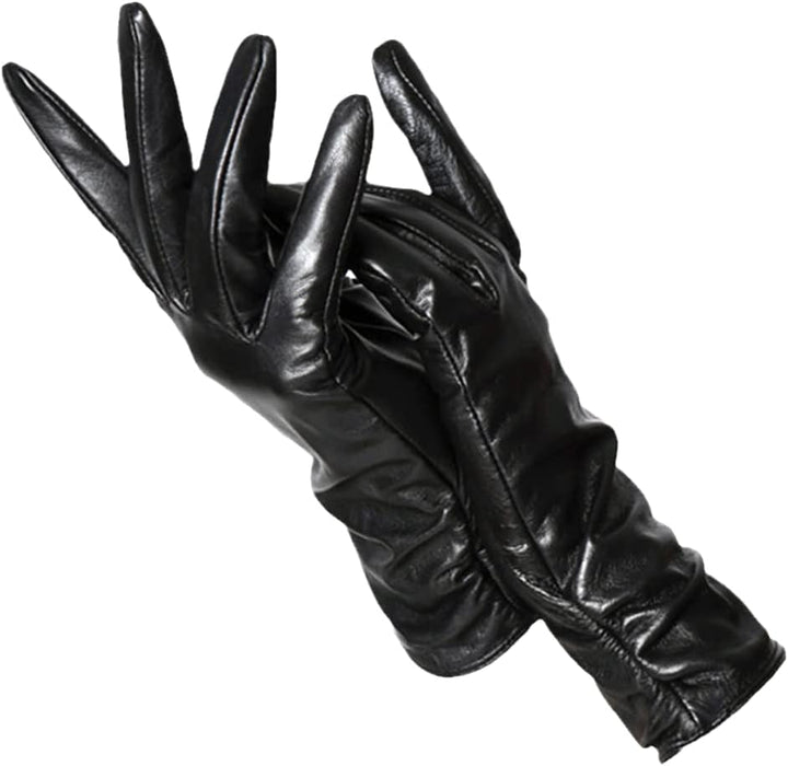 Gants classiques pour femmes avec finition élégante, protégeant du froid et ajoutant du style en hiver.
