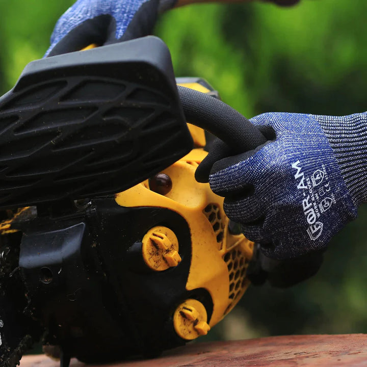 Gants de travail respirants et anti-coupure, garantissant confort et sécurité pour tâches exigeantes.