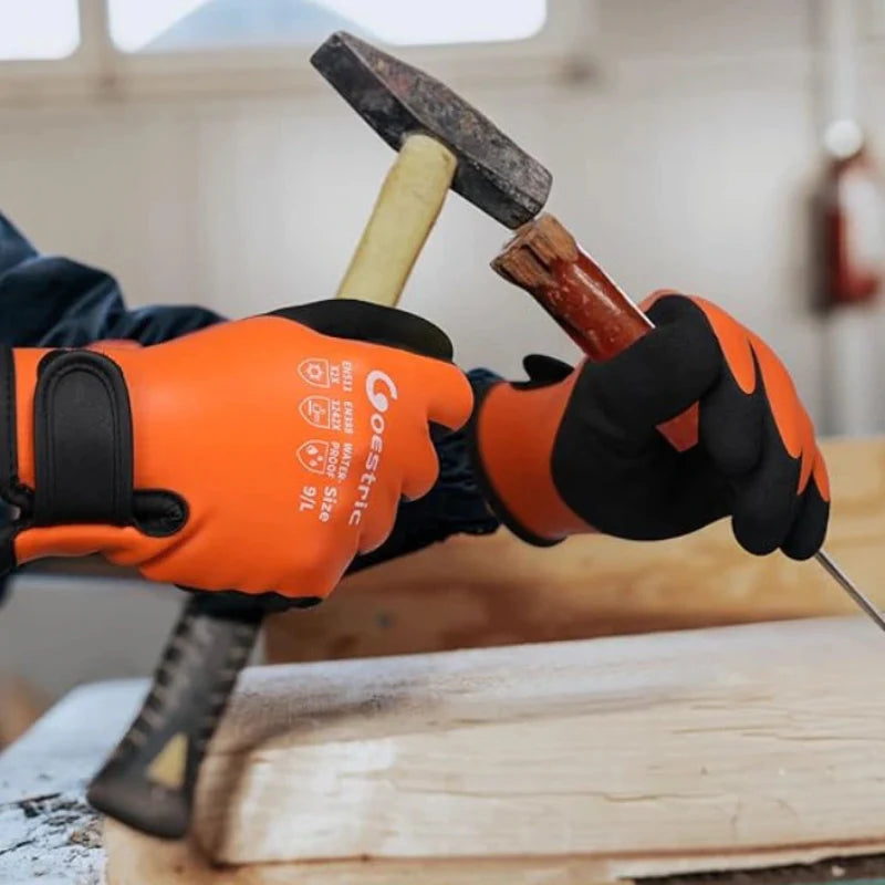 Gants de travail robustes pour protection des mains contre le froid et l'eau, idéal pour le jardinage et le bricolage.