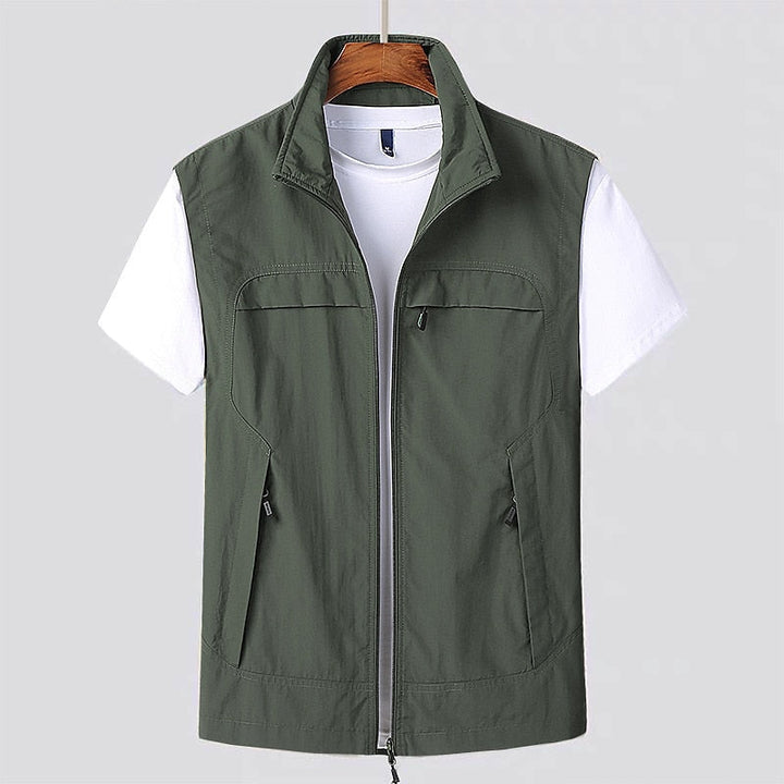 Gilet élégant homme, sans manches, couleur unie, look moderne et chic, style toutes saisons, disponible en plusieurs tailles.