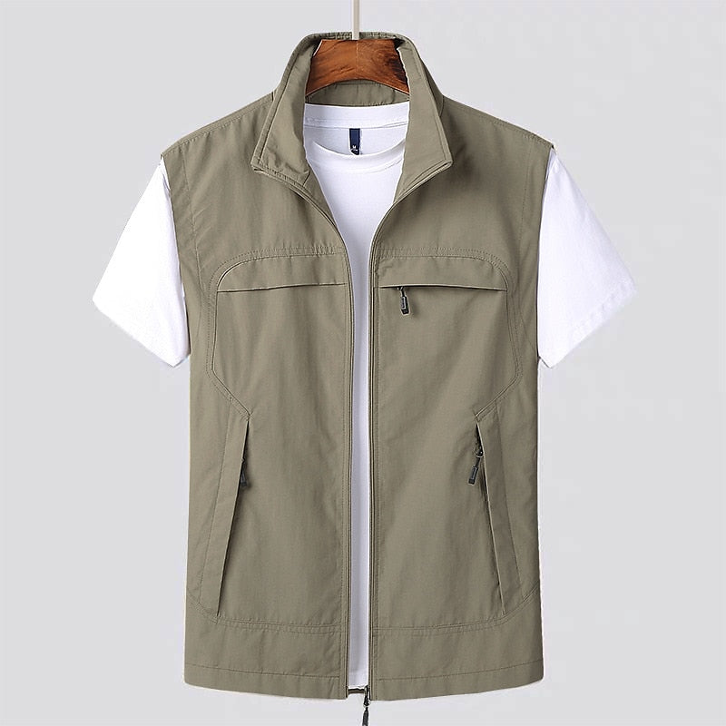 Gilet élégant homme, sans manches, couleur unie, look moderne et chic, style toutes saisons, disponible en plusieurs tailles.