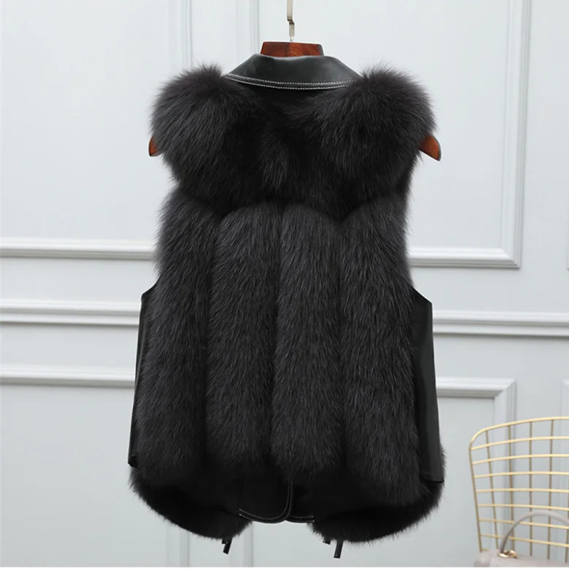 Gilet sans manches doux et chaud, parfait pour l'automne et l'hiver. Vêtement élégant femme.