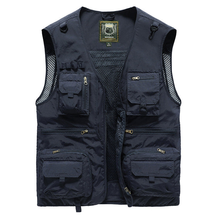 Gilet de voyage homme confortable et stylé, multi-poches, pour explorer le monde et les activités extérieures.