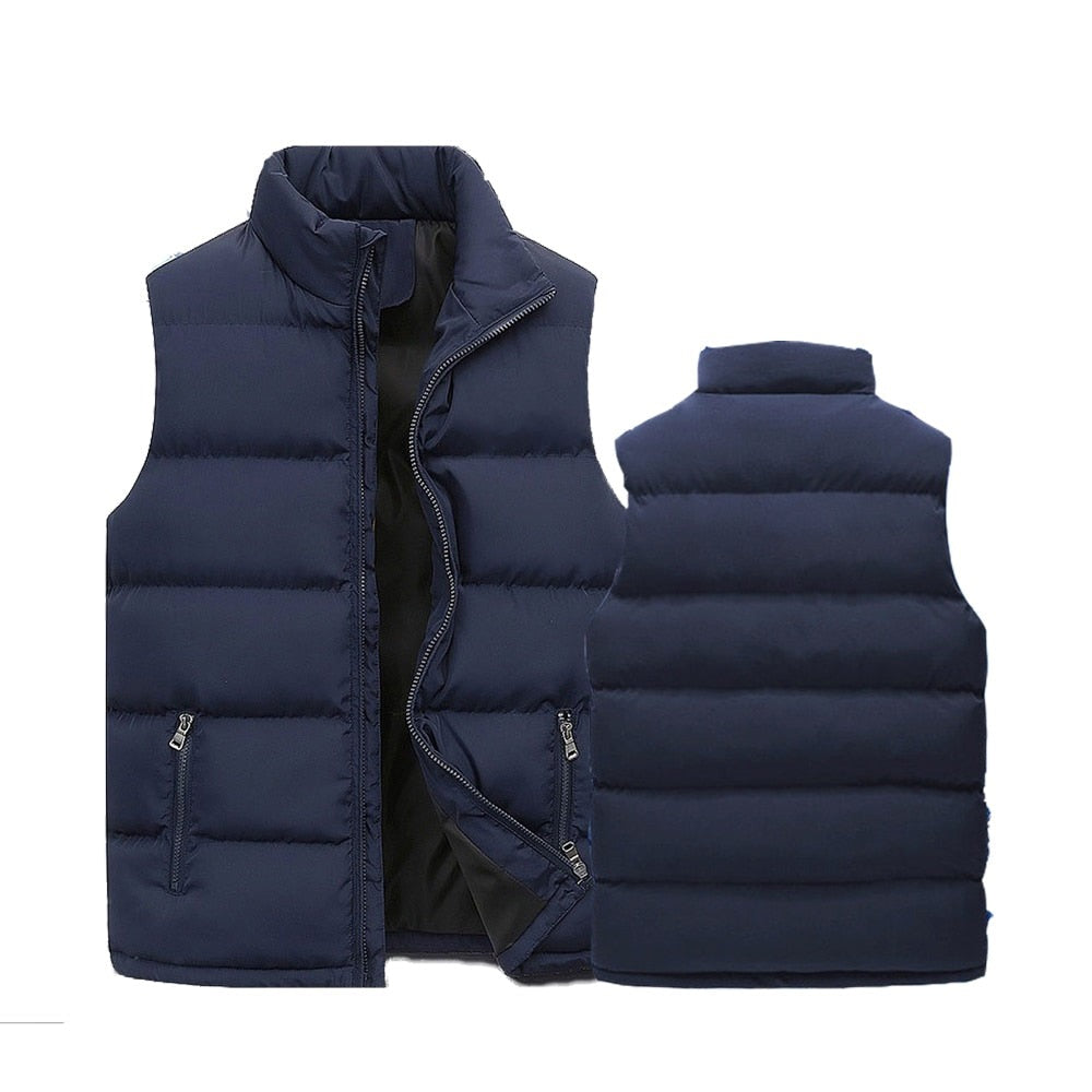 Bodywarmer homme matelassé, gilet chaud et chic, idéal pour l'hiver. Vêtement sans manches avec poches zippées.