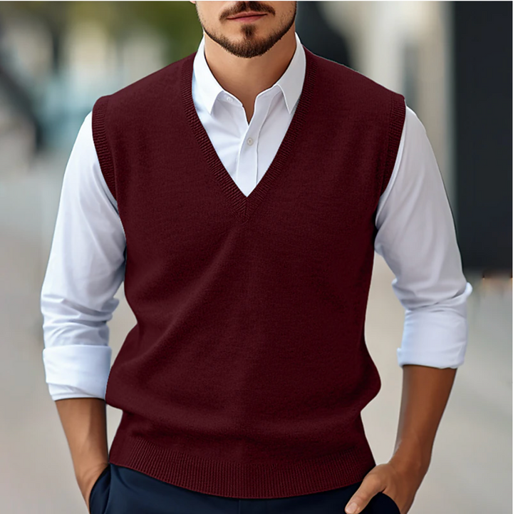 Gilet homme sans manches en coton, élégant et léger.  Coupe ajustée, col V.