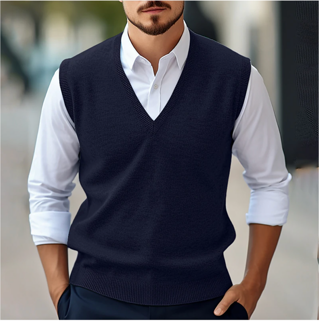 Gilet homme sans manches en coton, élégant et léger.  Coupe ajustée, col V.