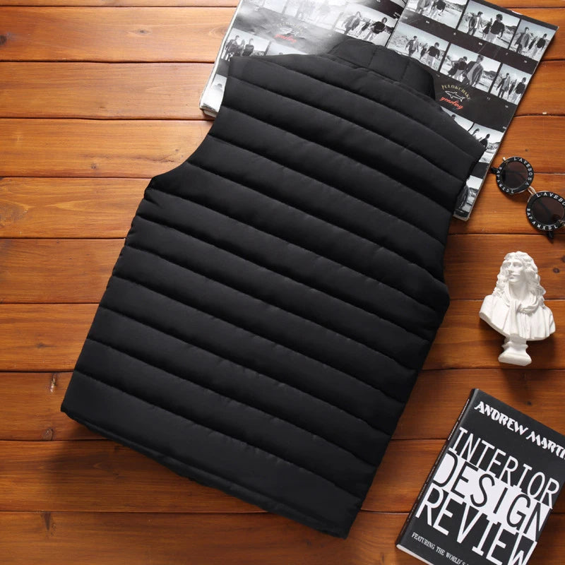 Gilet matelassé homme, coupe élégante et confortable.  Idéal pour l'automne et l'hiver.