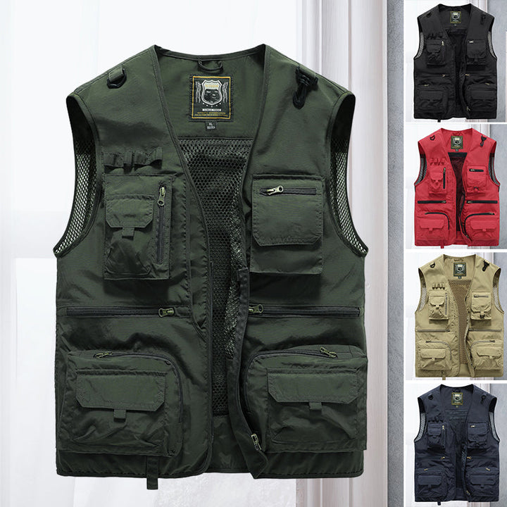 Gilet tactique homme sans manches, multi-poches, outdoor. Design léger et respirant pour activités plein air.