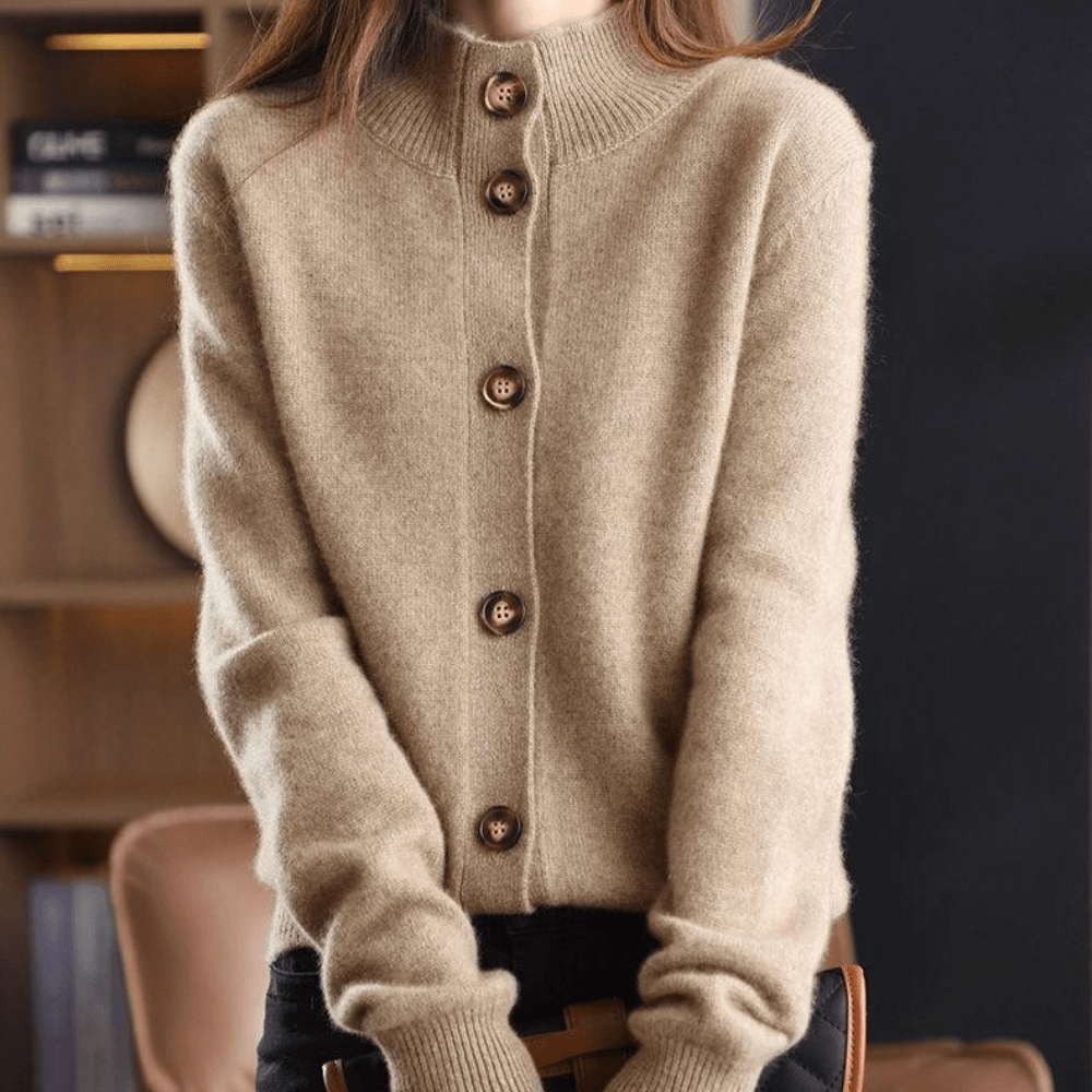 Veste décontractée tricotée pour femme, un choix élégant et confortable pour la saison froide.