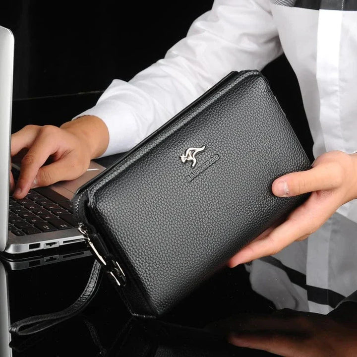 Grand portefeuille homme en cuir PU marron, vue de face, texture lisse, élégant accessoire organisation.
