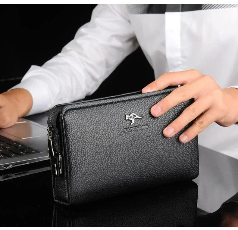 Accessoire organisation: portefeuille homme en cuir PU marron, avec un compartiment zippé pour la monnaie.
