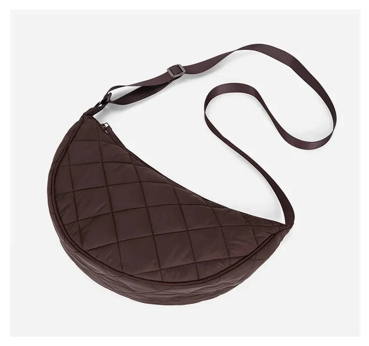 Sac bandoulière matelassé chic pour femme, grand et léger, l'accessoire mode parfait. Idéal besace quotidienne.