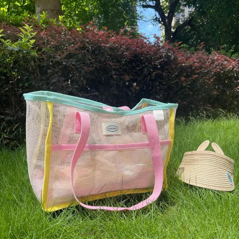 Cabas de plage léger et pliable pour femmes, accessoire pratique en maille, essentiel pour vos sorties d'été.