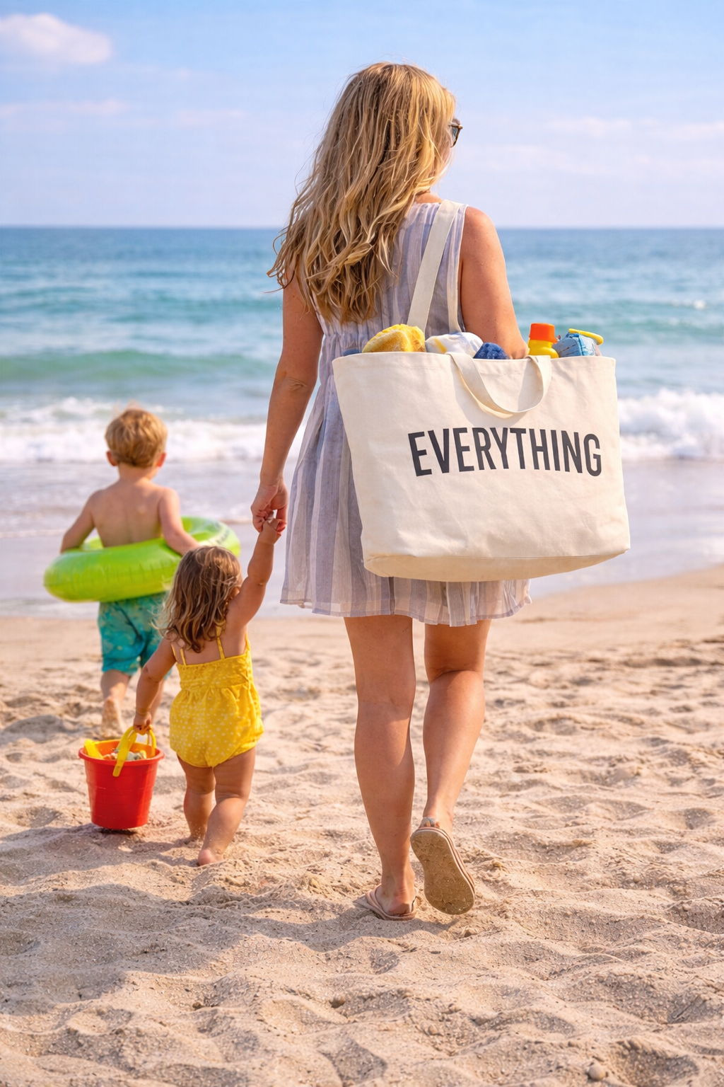 Grand sac de plage famille XL pour femme. Idéal pour transporter les affaires d'été et de voyage à la mer.
