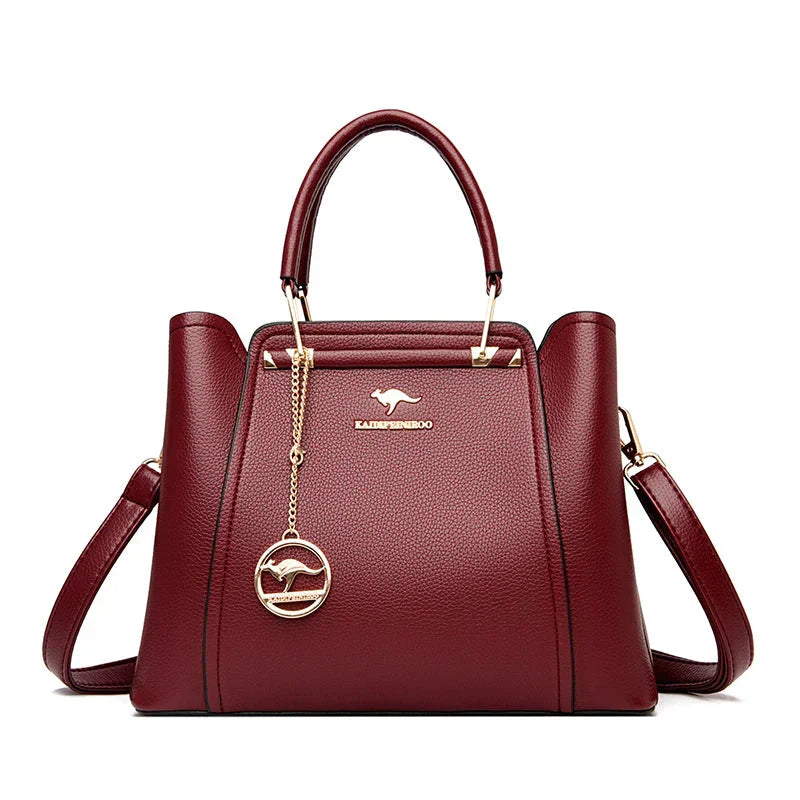 Sac bandoulière en cuir pour femme, grand et polyvalent, parfait pour un usage quotidien avec style.