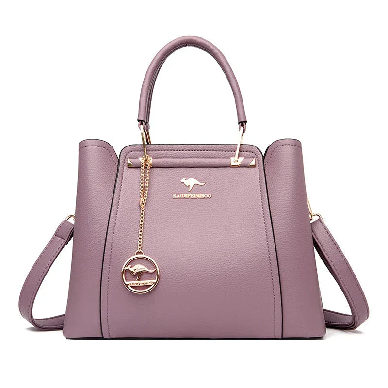 Grand sac à main en cuir pour femme, polyvalent, combine élégance et fonctionnalité pour le quotidien.