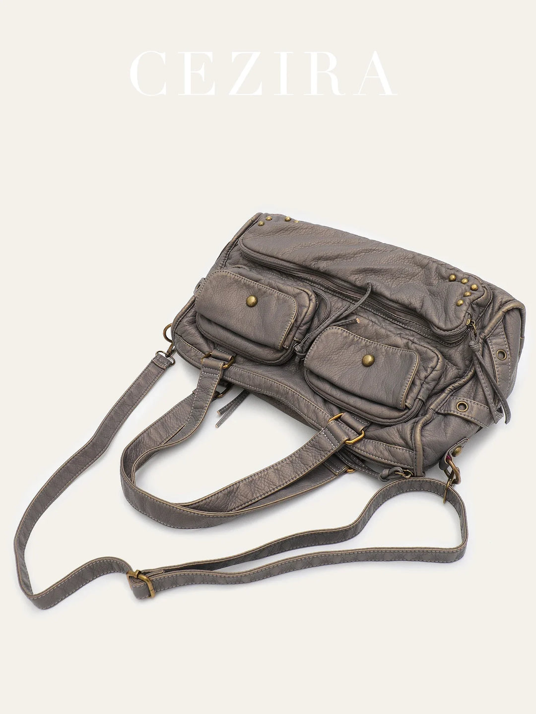 Sac femme XL gris porté épaule ou bandoulière. Grand sac de cours chic et élégant, idéal pour un usage quotidien.