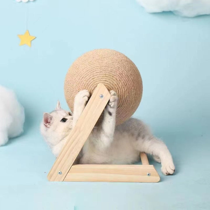 Griffoir à chat boule sisal : jouet durable et moderne pour chat.  Protège meubles, stimule le jeu.