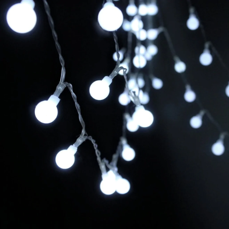 Guirlande lumineuse LED, décor féérique intérieur/extérieur.  Lumière douce et chaleureuse.