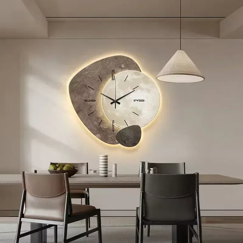 Horloge murale silencieuse en bois naturel, design minimaliste, 30cm ou 40cm. Décoration murale élégante.