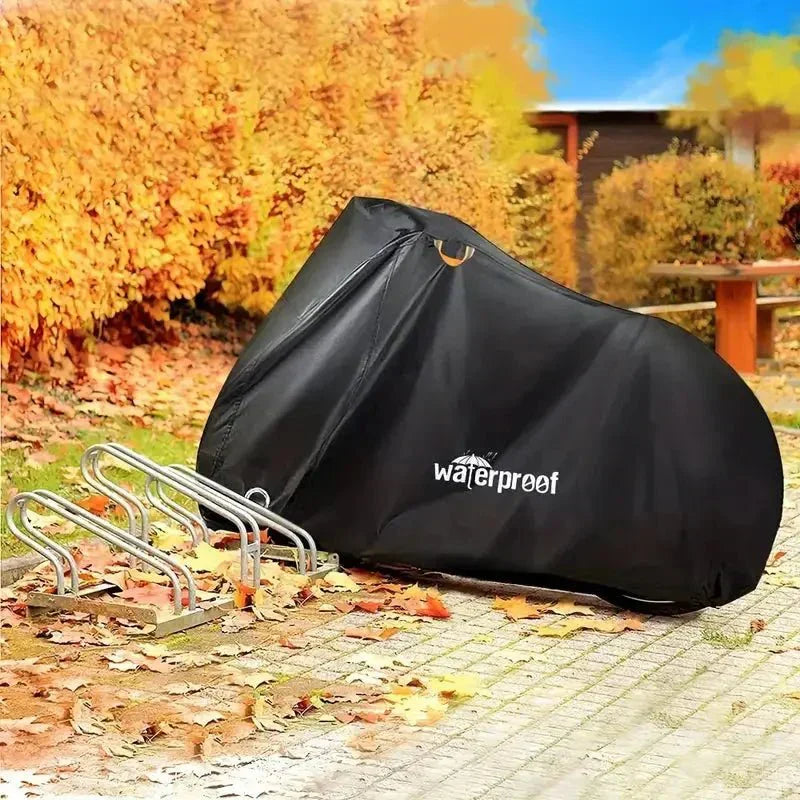 Housse de vélo imperméable 3 couches, anti-UV, protège vélo des intempéries avec sangles de fixation, vue sur vélo.
