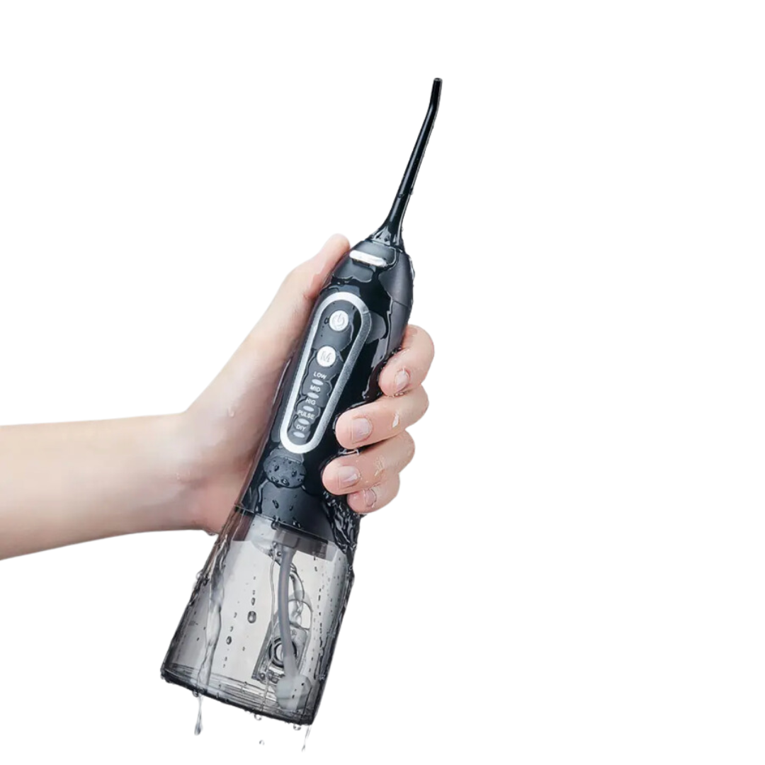 "Hydropulseur dentaire blanc sur fond, embout interchangeable, soin buccal optimal, hygiène quotidienne facile"