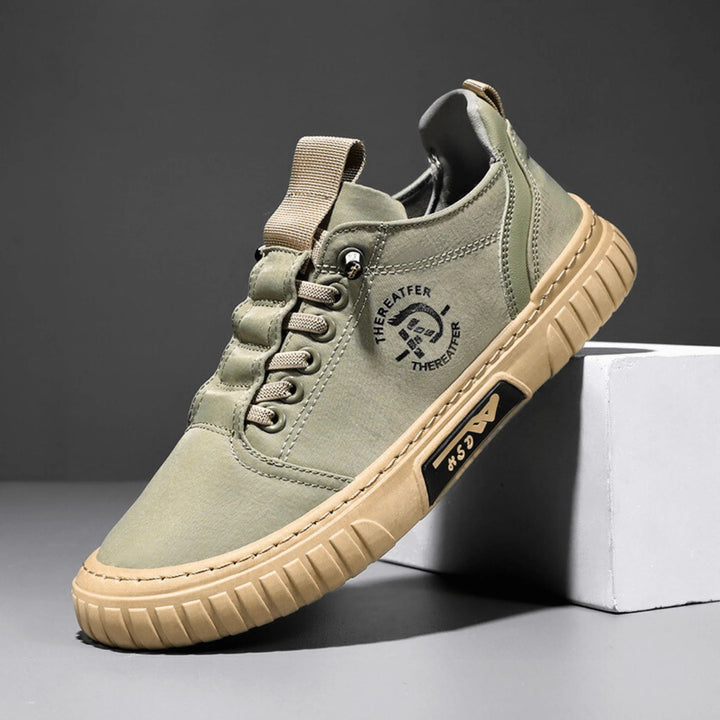 Sneaker homme polyvalente, légère et respirante, pour un confort décontracté quotidien. Chaussures urbaines modernes.