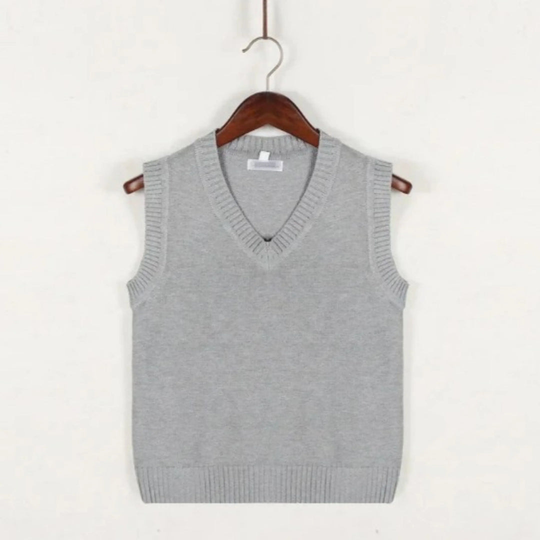 "Image d'un gilet homme V-Ausschnitt bleu marine, sans manches, en tricot épais, parfait pour un style classique et chaud."