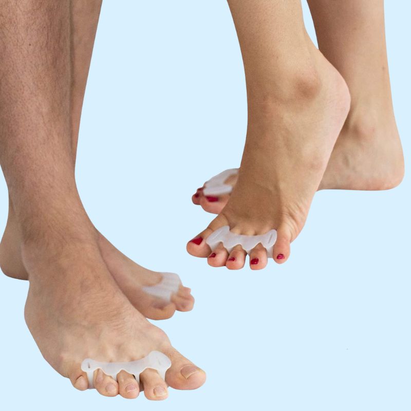 "Image d'un séparateur d'orteils en silicone souple pour soulagement et confort des pieds, idéal pour un usage quotidien."