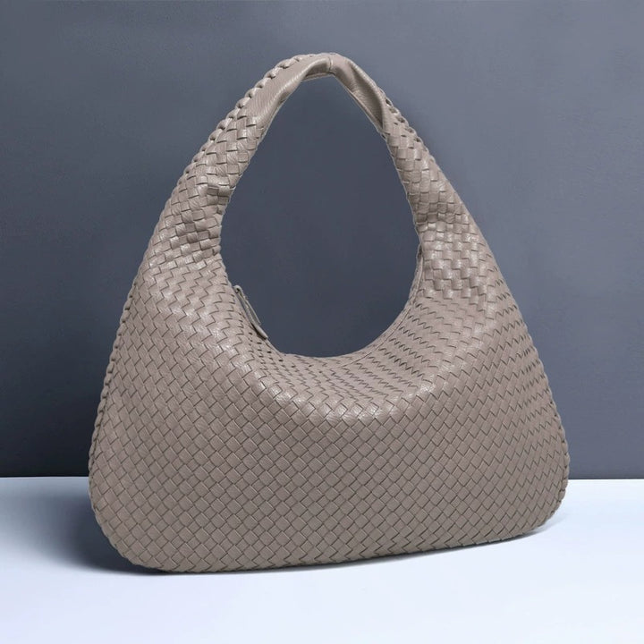 Sac Hobo Tressé en Cuir Synthétique | Bordeaux Élégant