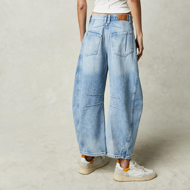 Mode femme: Jean droit décontracté, silhouette flatteuse et confort optimal pour un style intemporel.