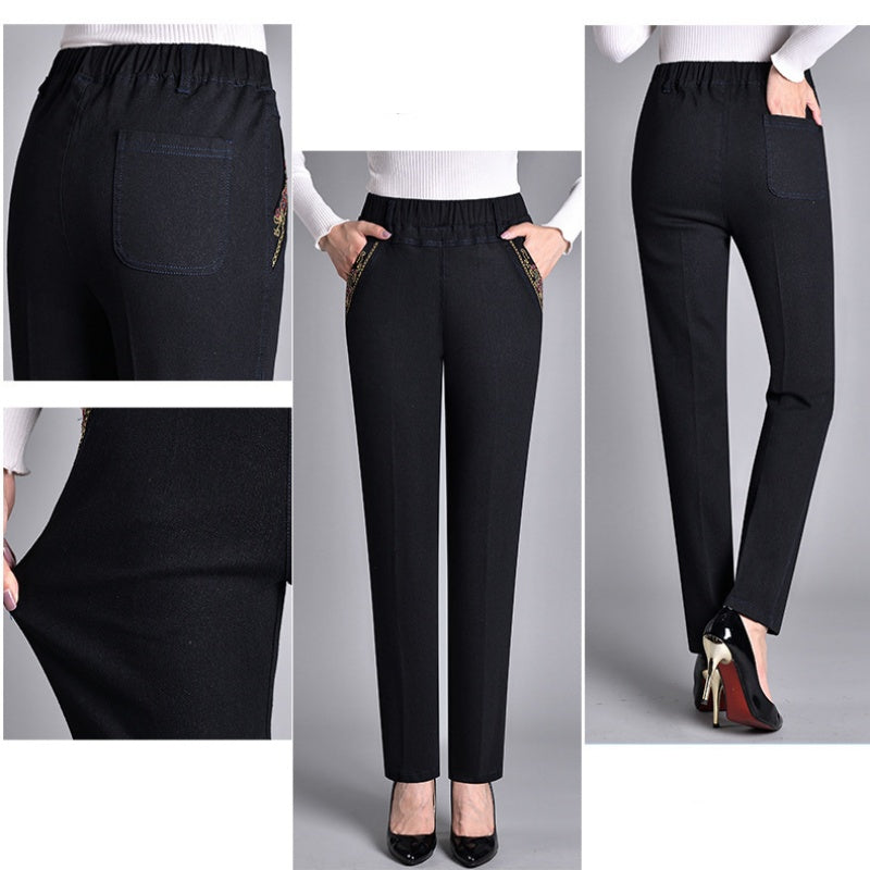 Jean femme mode, coupe droite flatteuse. Taille élastique pour un confort absolu, parfait pour l'hiver ou quotidien.