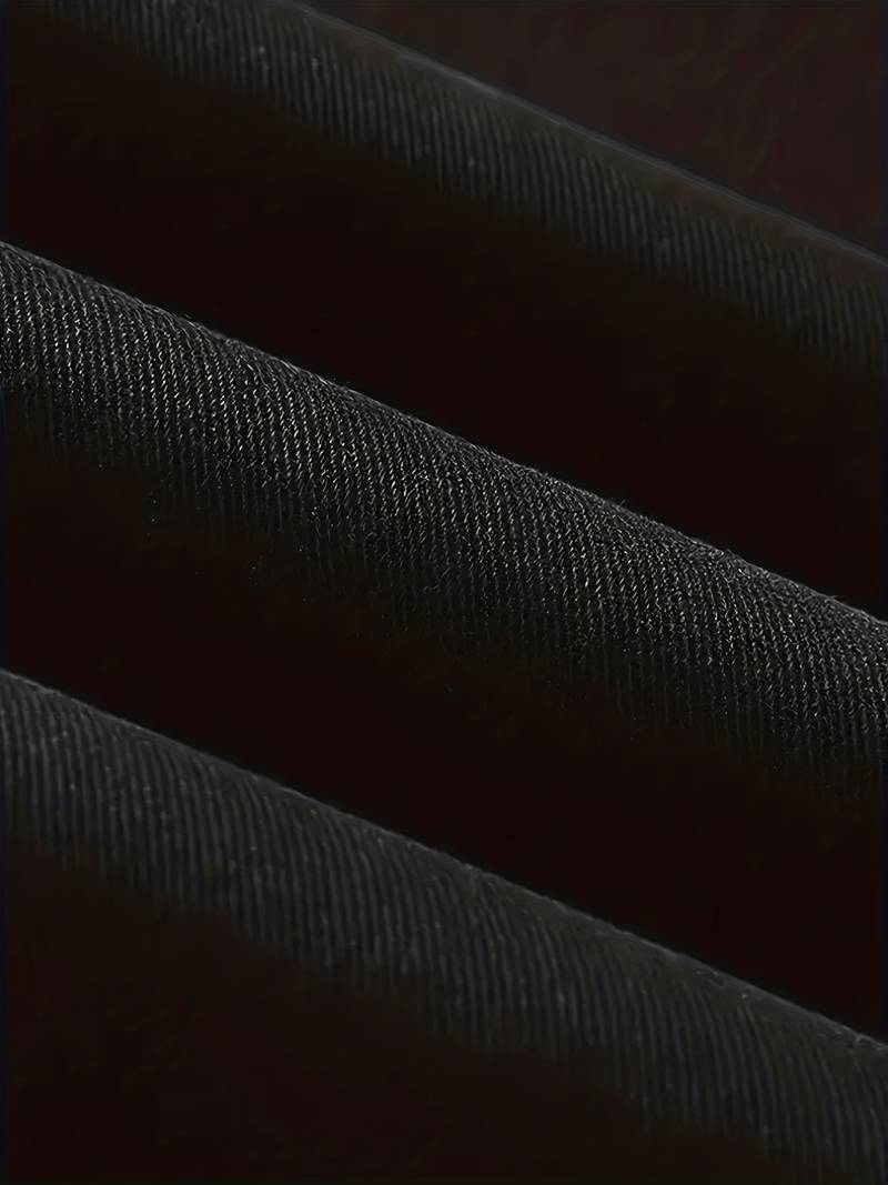 Jeans homme slim-fit, ajusté et stretch, idéal pour le quotidien moderne.