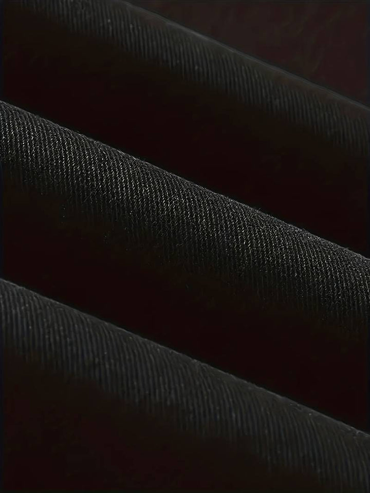 Jeans homme slim-fit, ajusté et stretch, idéal pour le quotidien moderne.