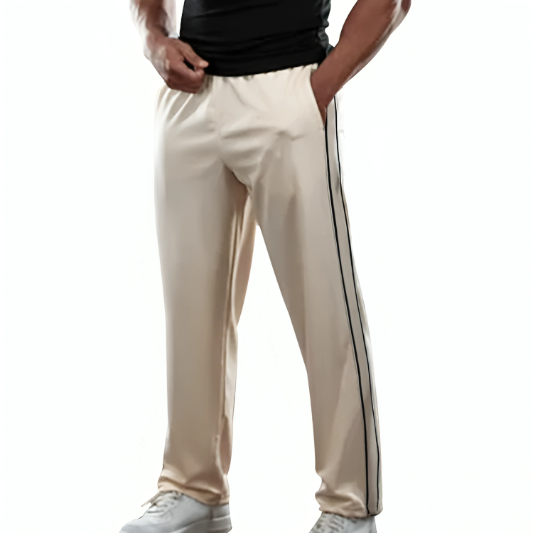 Jogging homme coupe relax, confort ultime.  Modèle décontracté, idéal pour la détente.