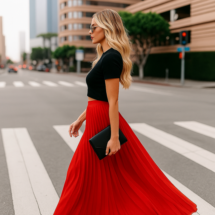 Jupe maxi plissée taille haute pour femme, style chic et polyvalent pour l'été.