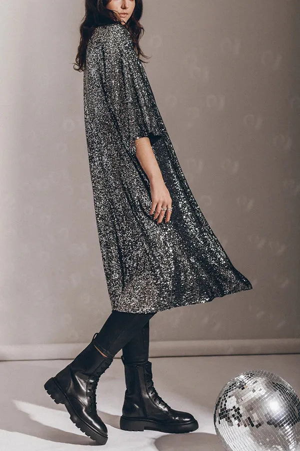 Kimono femme scintillant à paillettes, un must pour vos soirées glamour et festives.
