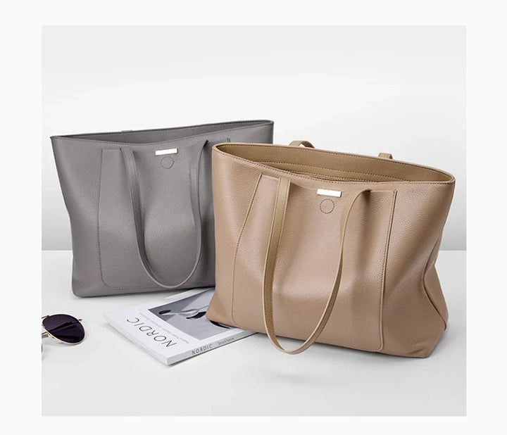 Sac à main femme en cuir beige premium, un accessoire chic et élégant pour vos sorties et le travail.