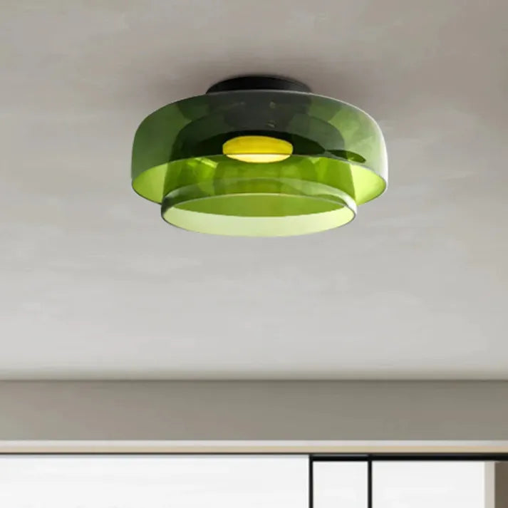 "Lampadaire de plafond en verre multicolore, style médiéval moderne, parfait pour salon élégant et chaleureux."