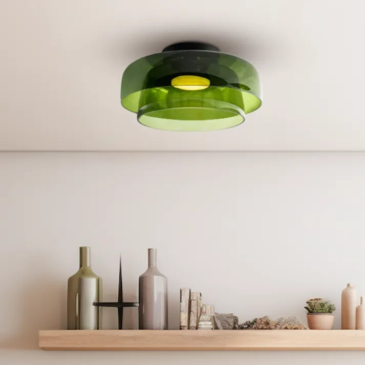 "Lampadaire de plafond en verre multicolore, style médiéval moderne, parfait pour salon élégant et chaleureux."