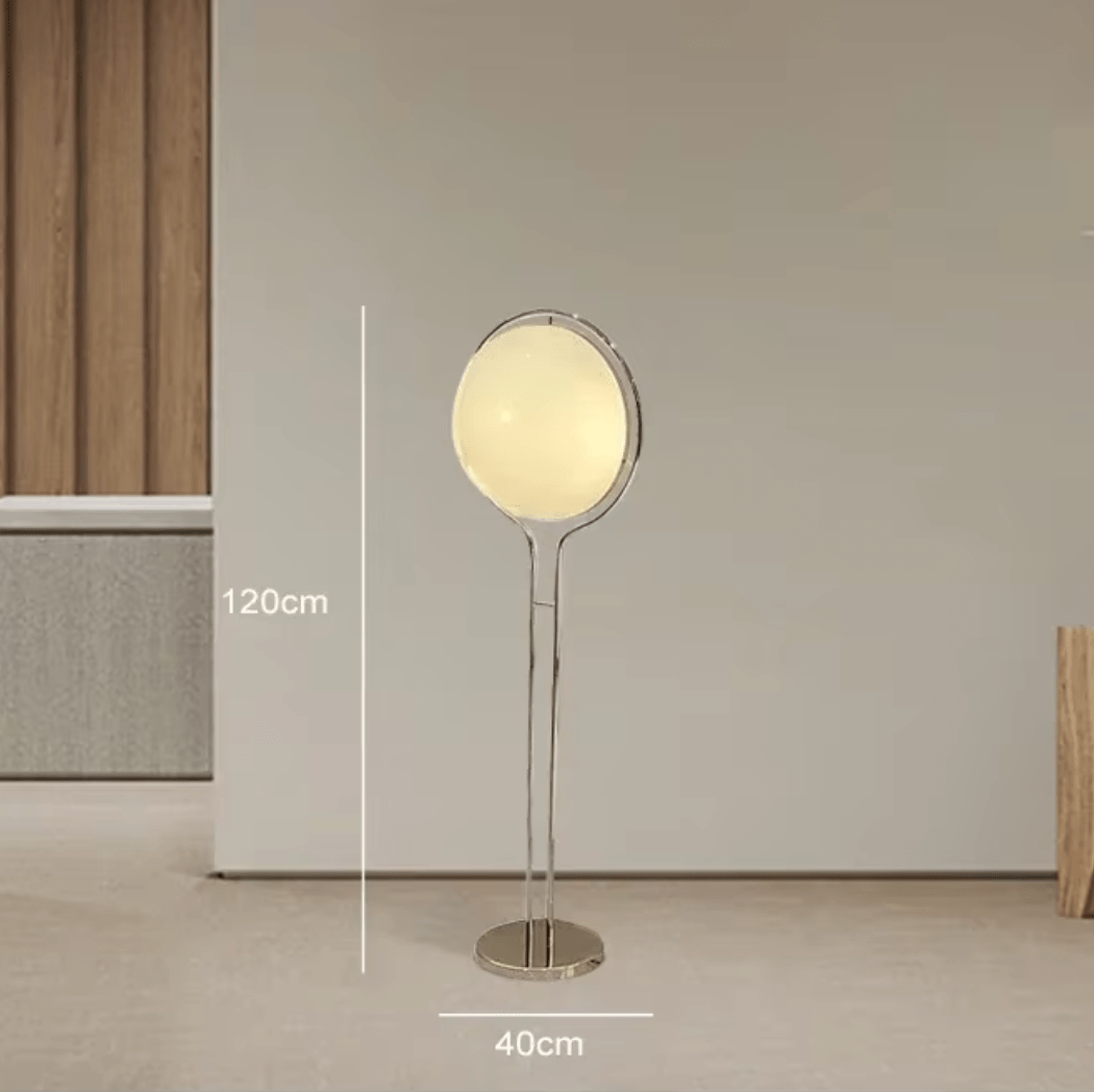 Lampadaire globe design moderne. Éclairage intérieur élégant et chaleureux.  Plusieurs tailles disponibles.