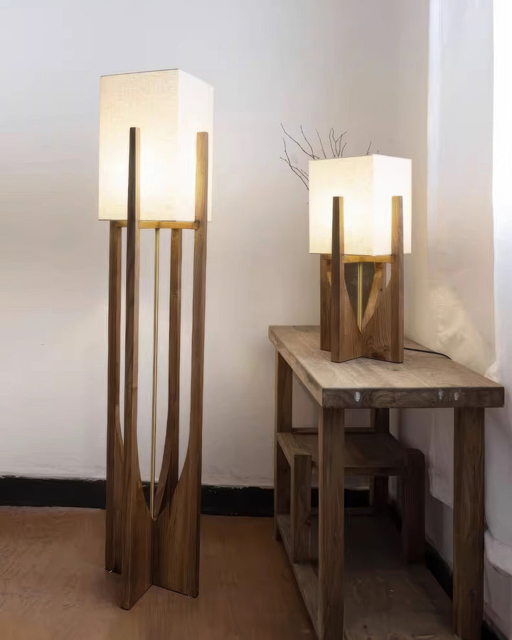 Lampadaire japonais en bois massif, éclairage tricolore. Design minimaliste et élégant.