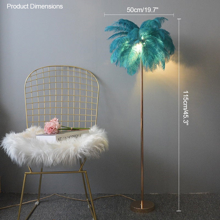Lampadaire plumeux avec plateau intégré.  Éclairage ambiance chaleureux. Design palmier élégant et fonctionnel.