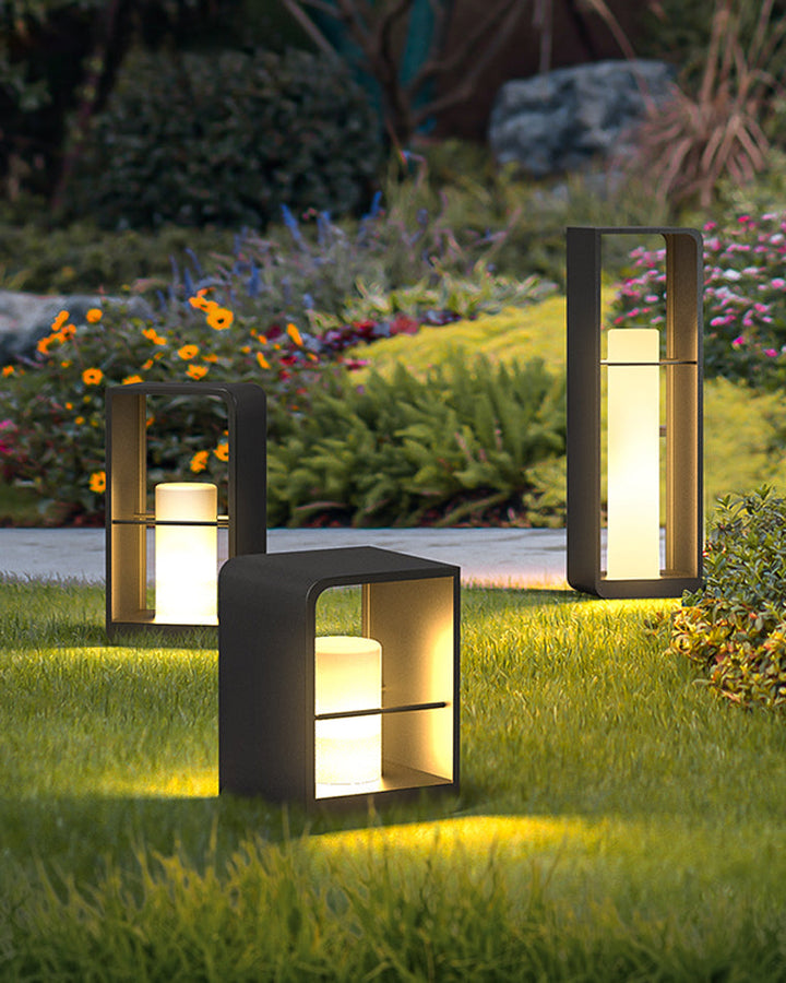Lampadaire solaire extérieur élégant. Éclairage jardin moderne, design épuré, lumière chaude.
