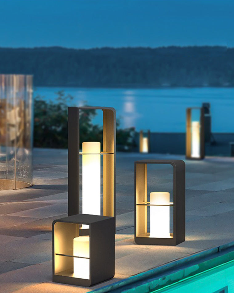 Lampadaire solaire extérieur élégant. Éclairage jardin moderne, design épuré, lumière chaude.