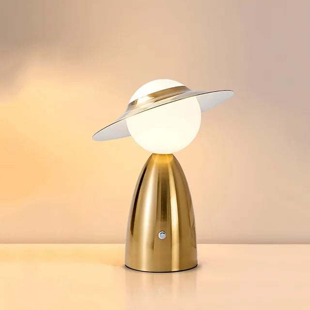 Lampe de bureau LED tactile, chargeur sans fil intégré. Design moderne, éclairage réglable.