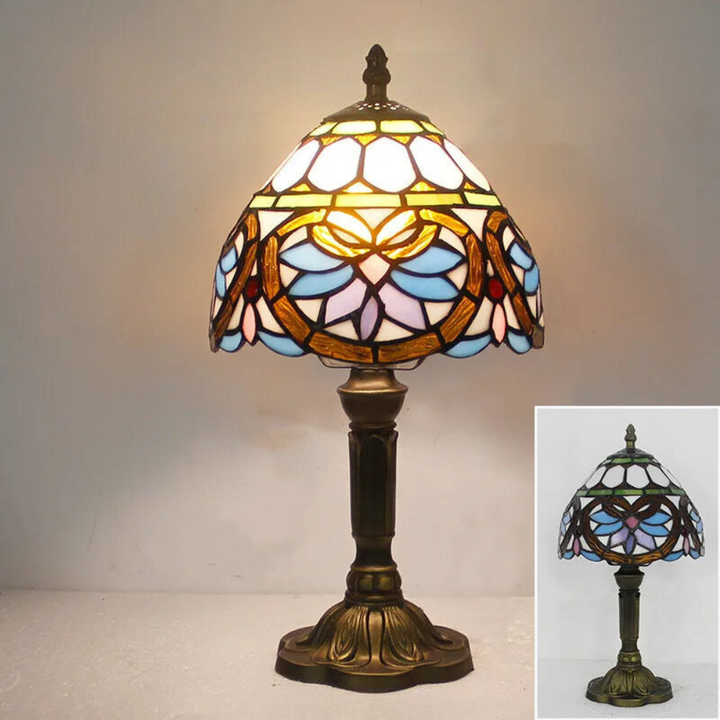 Lampe de bureau style Tiffany, verre coloré, col ajustable.  Design élégant, lumière chaleureuse.