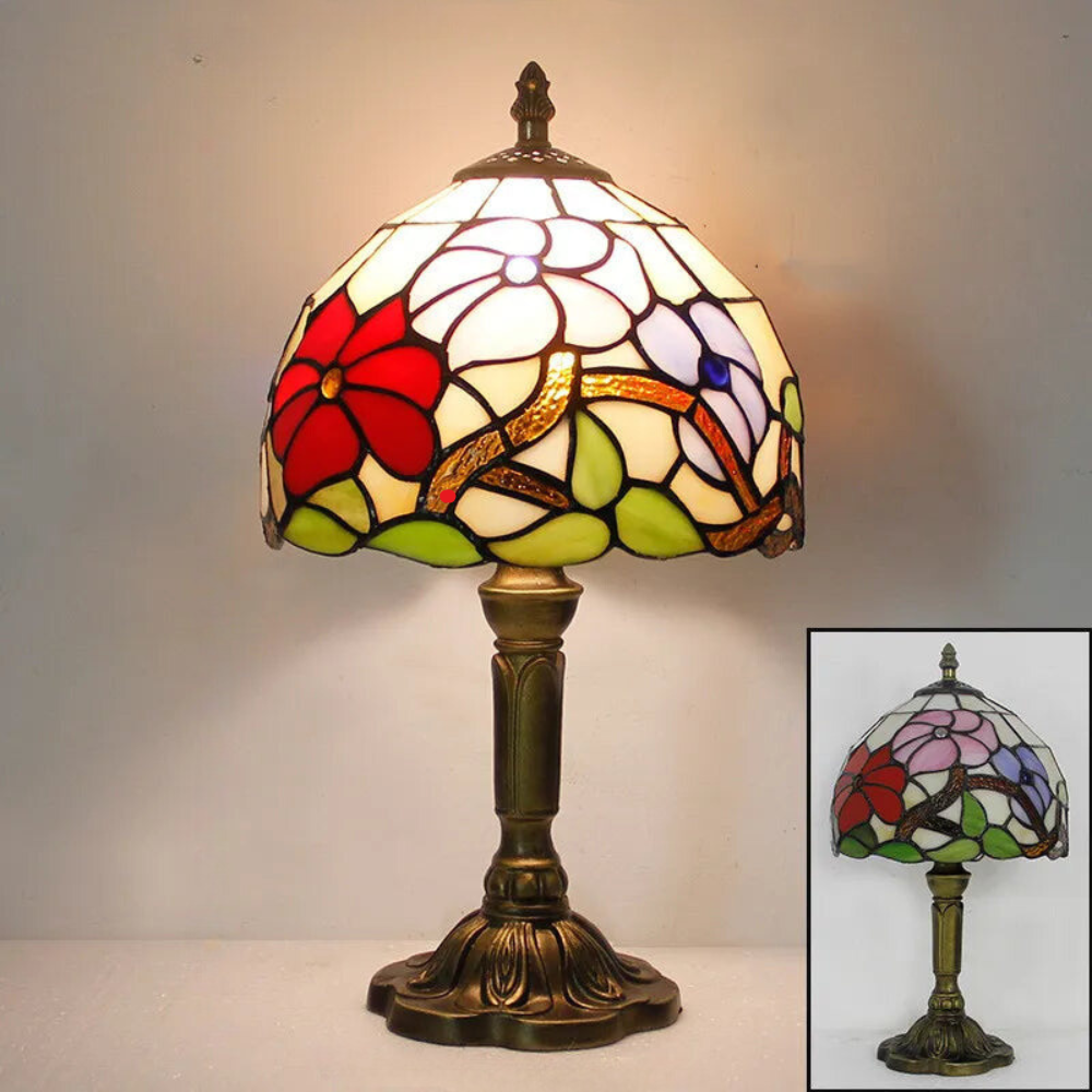 Lampe de bureau style Tiffany, verre coloré, col ajustable.  Design élégant, lumière chaleureuse.