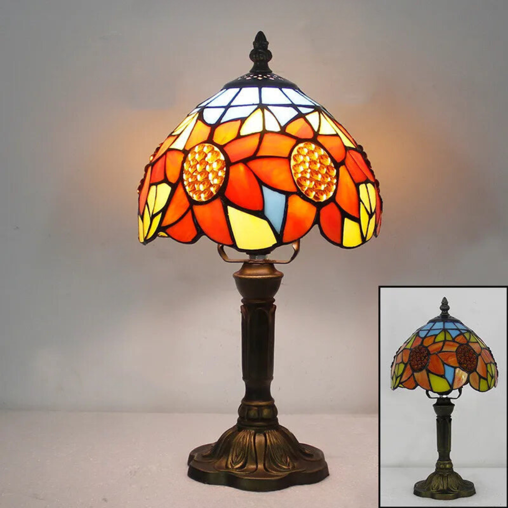 Lampe de bureau style Tiffany, verre coloré, col ajustable.  Design élégant, lumière chaleureuse.