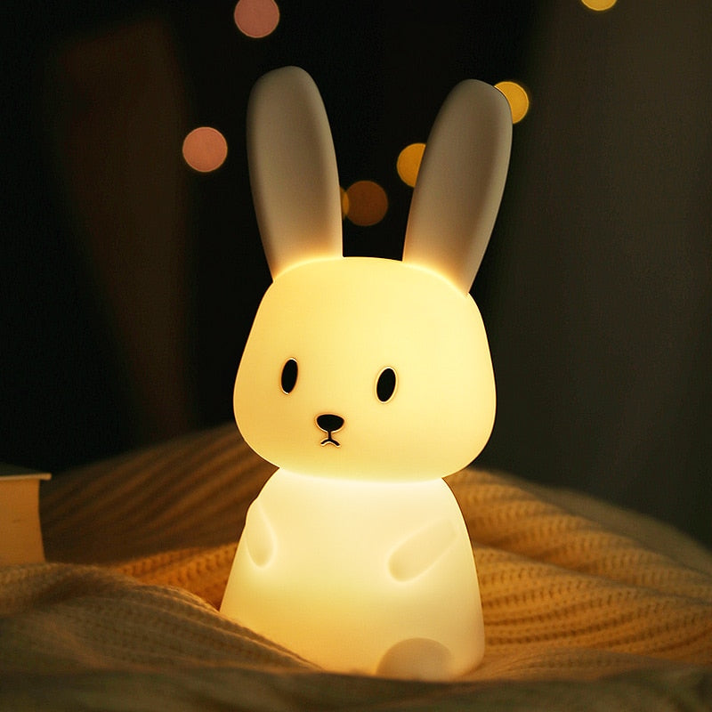 "Lampe de nuit tactile enfant en forme d'animal, LED couleurs changeantes, éclairage doux pour chambre bébé."